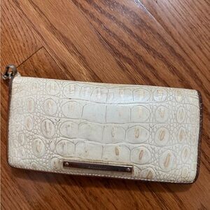 Brahmin Wallet